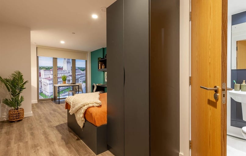 Whitelock Street, Woodhouse, Leeds - Image 1